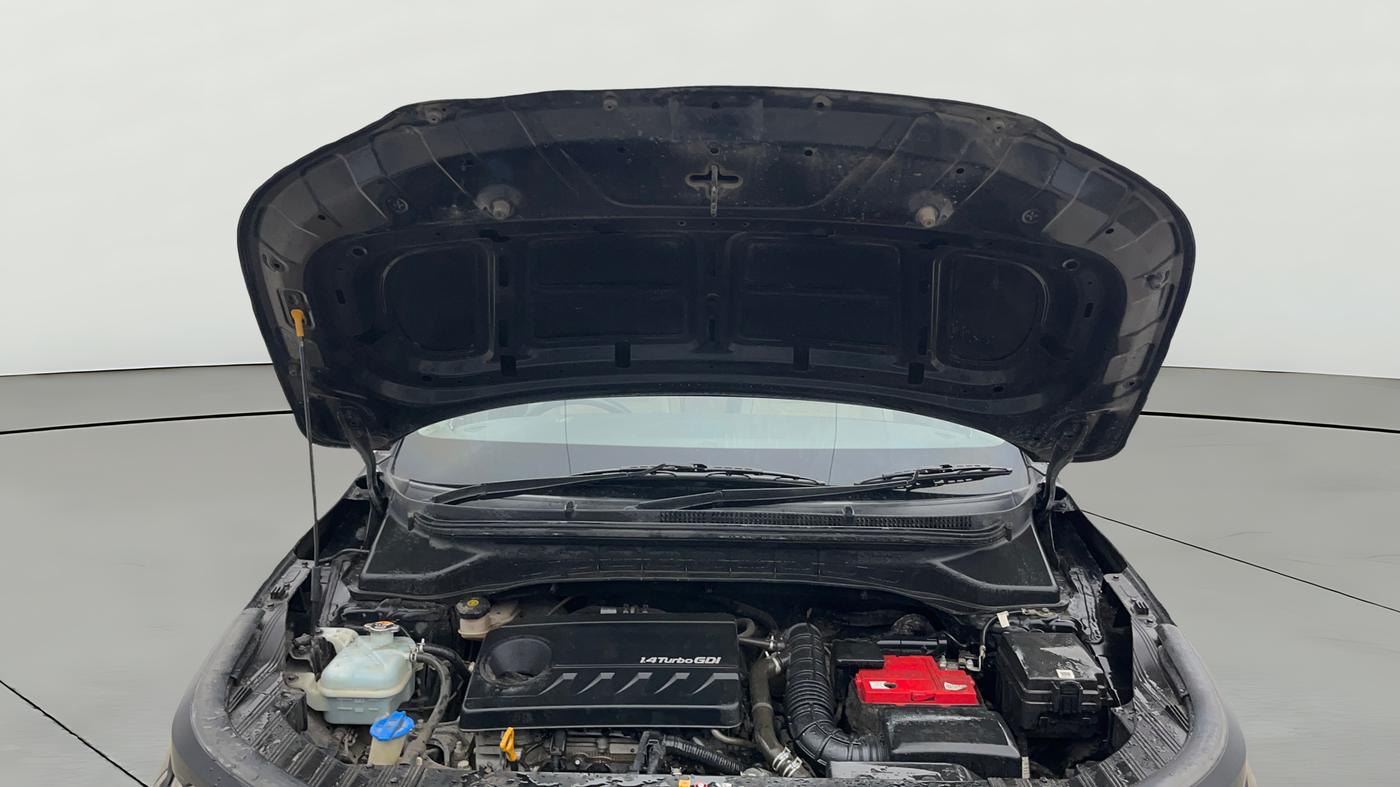 2022 KIA CARENS LUXURY PLUS 1.4 PETROL DCT 7 STR, Petrol, Automatic, 63,105 km, Open Bonet