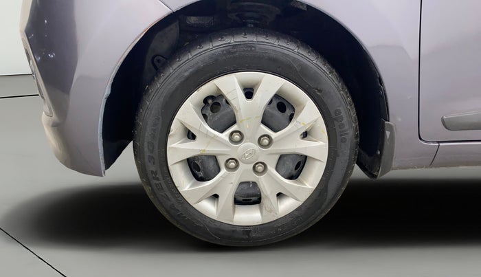 2016 Hyundai Grand i10 SPORTZ 1.2 KAPPA VTVT, Petrol, Manual, 22,280 km, Left Front Wheel