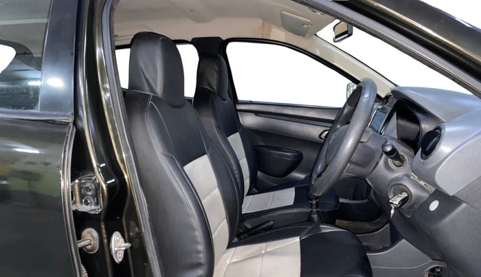 2015 Renault Kwid RXT 0.8, Petrol, Manual, 80,710 km, Right Side Front Door Cabin