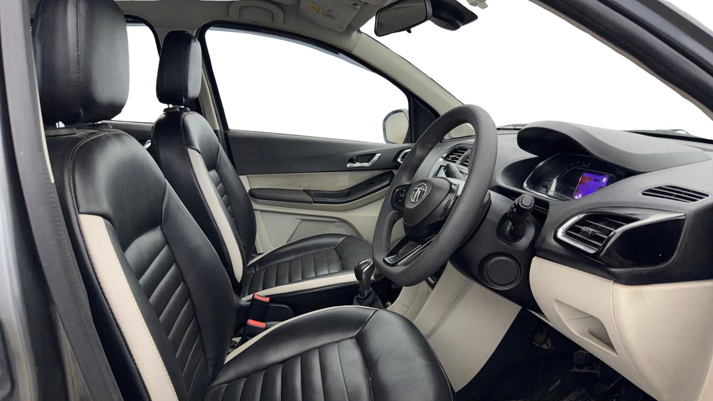 2023 Tata TIGOR XZ PLUS CNG, CNG, Manual, 1,15,173 km, Right Side Front Door Cabin