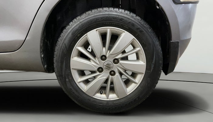 2015 Maruti Swift ZXI, Petrol, Manual, 50,887 km, Left Rear Wheel