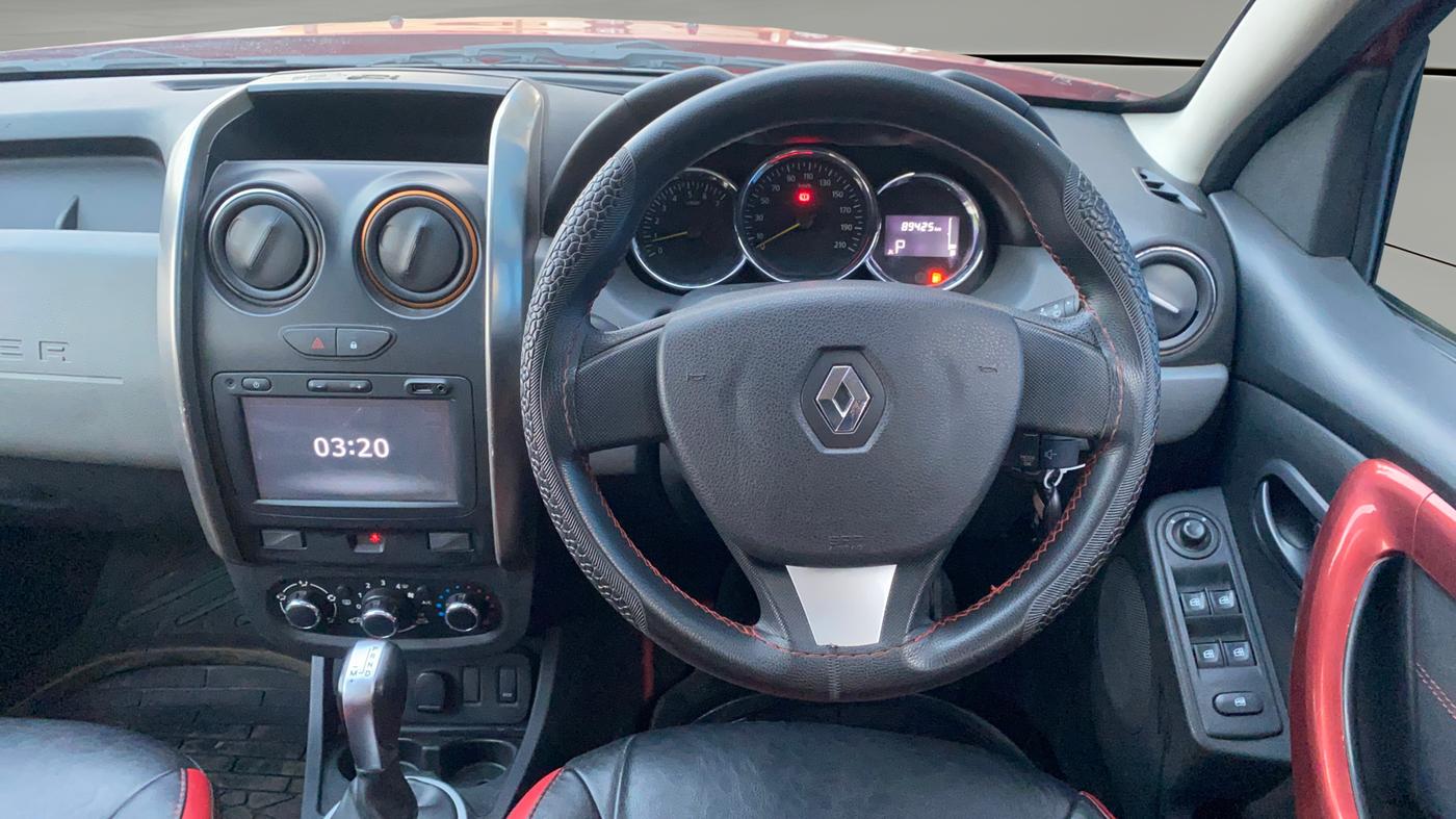 2017 Renault Duster RXS CVT, Petrol, Automatic, 89,851 km, Steering Wheel Close Up