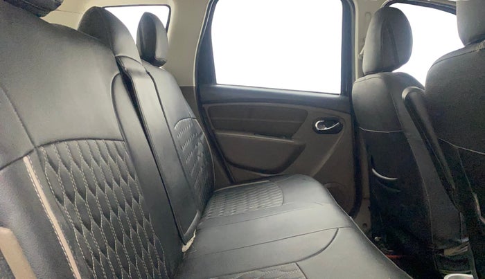 2016 Renault Duster 85 PS RXZ DIESEL, Diesel, Manual, 97,900 km, Right Side Rear Door Cabin