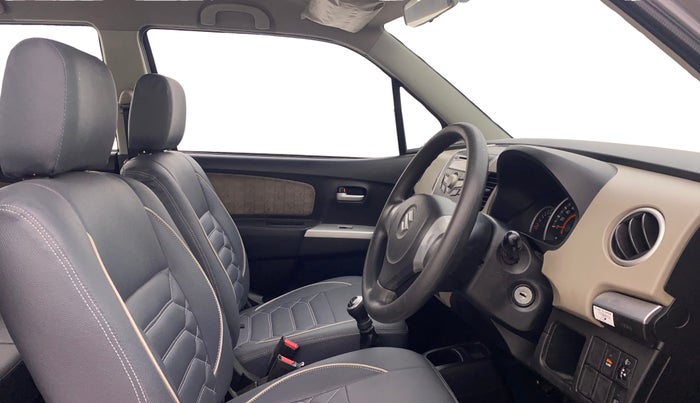 2013 Maruti Wagon R 1.0 VXI, Petrol, Manual, 54,112 km, Right Side Front Door Cabin