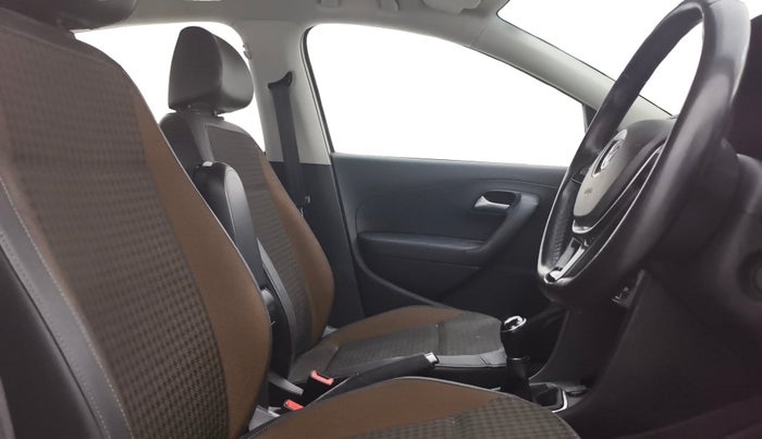 2018 Volkswagen Polo HIGHLINE PLUS 1.0 16 ALLOY, Petrol, Manual, 52,566 km, Right Side Front Door Cabin