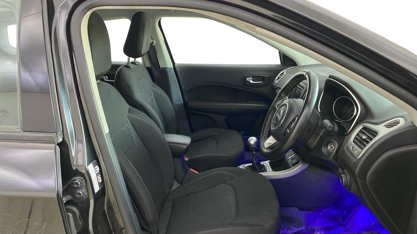 2019 Jeep Compass SPORT PLUS 1.4 PETROL, Petrol, Manual, 13,766 km, Right Side Front Door Cabin