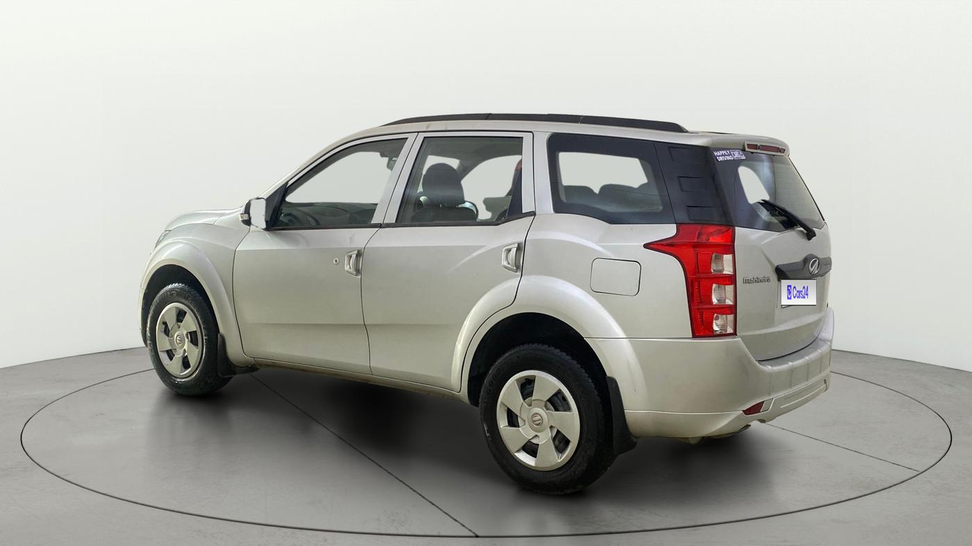 2017 Mahindra XUV500 W4, Diesel, Manual, 1,02,257 km, Left Back Diagonal