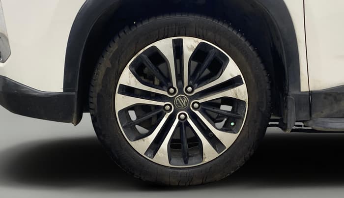 2022 MG HECTOR SHARP 1.5 PETROL CVT, Petrol, Automatic, 56,667 km, Left Front Wheel