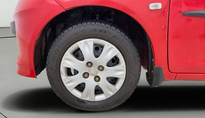 2014 Honda Brio S MT, Petrol, Manual, 60,371 km, Left Front Wheel