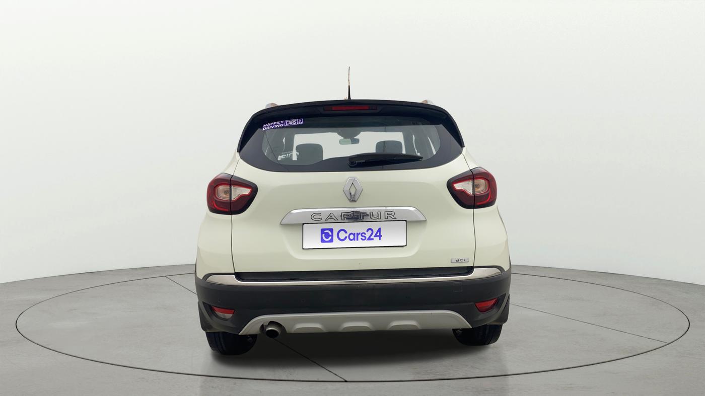 2018 Renault Captur RXT DIESEL DUAL TONE, Diesel, Manual, 1,21,157 km, Back/Rear
