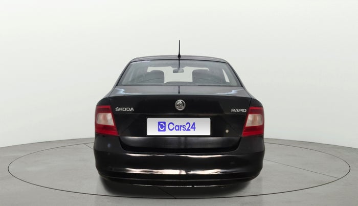 2014 Skoda Rapid AMBITION 1.6 MPI MT PLUS, CNG, Manual, 74,911 km, Back/Rear