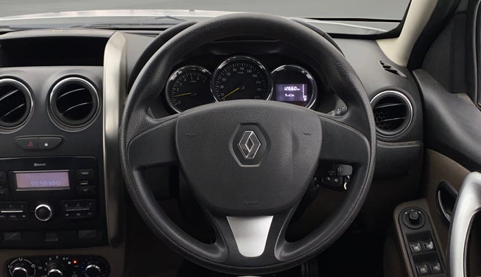 2017 Renault Duster RXL PETROL, Petrol, Manual, 42,528 km, Steering Wheel Close Up