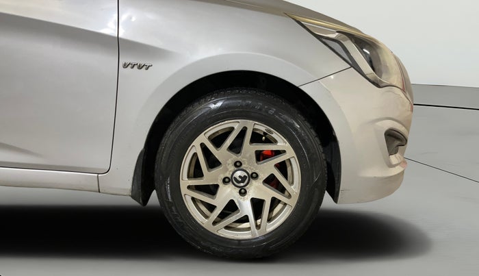 2015 Hyundai Verna FLUIDIC 4S 1.4 VTVT, Petrol, Manual, 48,762 km, Right Front Wheel