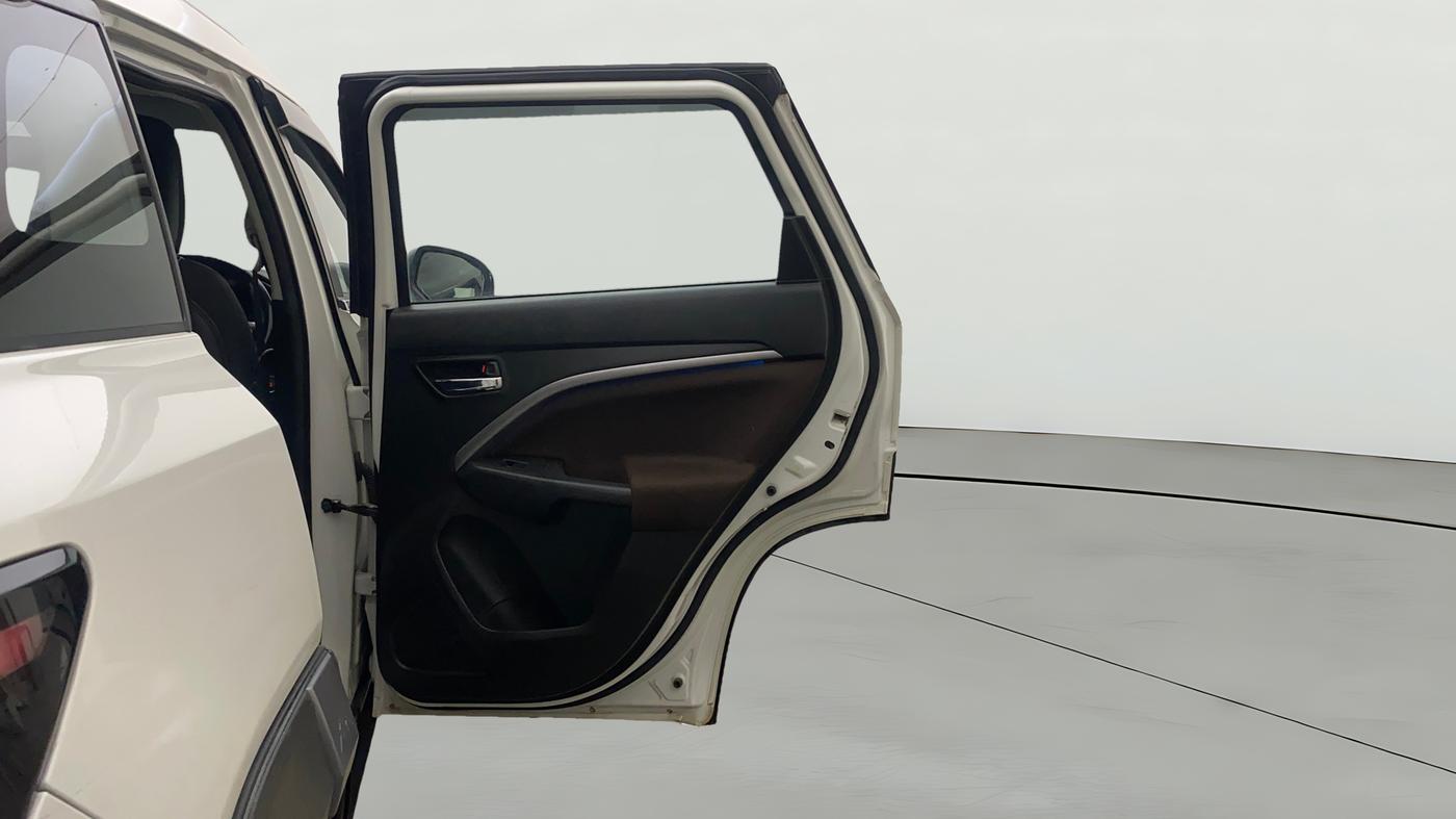 2023 Maruti BREZZA ZXI + SMART HYBRID, Petrol, Manual, 73,681 km, RHS Rear Door
