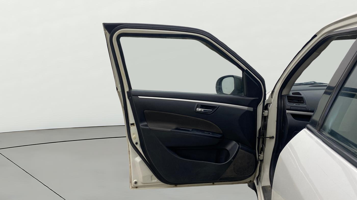 2013 Maruti Swift VDI, Diesel, Manual, 1,49,914 km, LHS Front Door