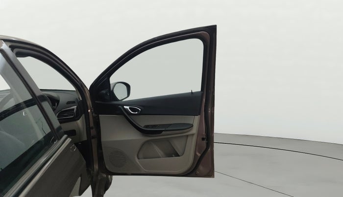 2018 Tata Tiago XZA PETROL, Petrol, Automatic, 60,673 km, RHS Front Door