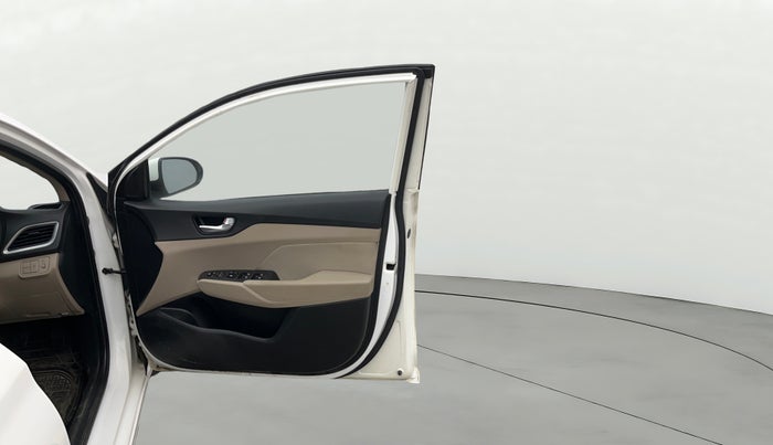 2019 Hyundai Verna 1.6 VTVT SX, Petrol, Manual, 75,966 km, RHS Front Door