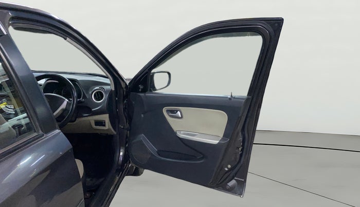 2016 Maruti Alto K10 VXI, Petrol, Manual, 79,054 km, RHS Front Door