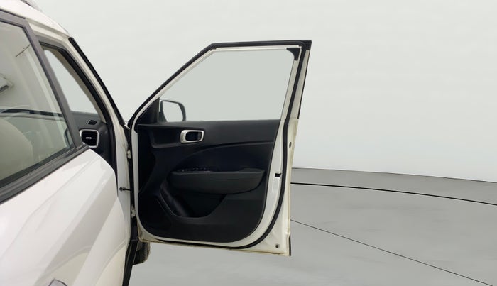 2021 Hyundai VENUE SX PLUS 1.0 TURBO DCT, Petrol, Automatic, 31,075 km, RHS Front Door