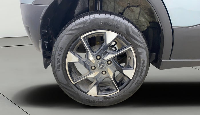 2024 Tata PUNCH Accomplished Dazzle Sunroof, Petrol, Manual, 27,354 km, Right Rear Wheel