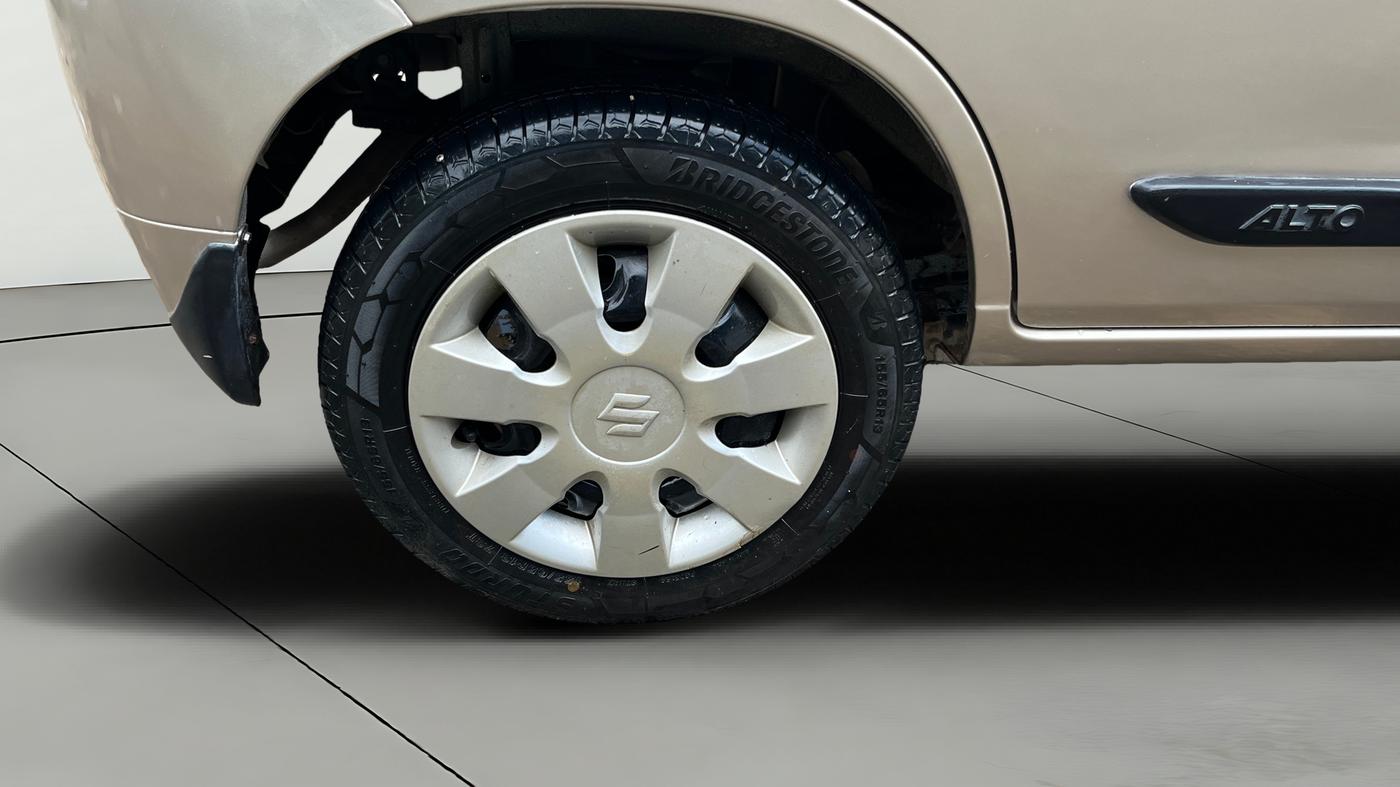 2013 Maruti Alto K10 VXI, Petrol, Manual, 45,404 km, Right Rear Wheel