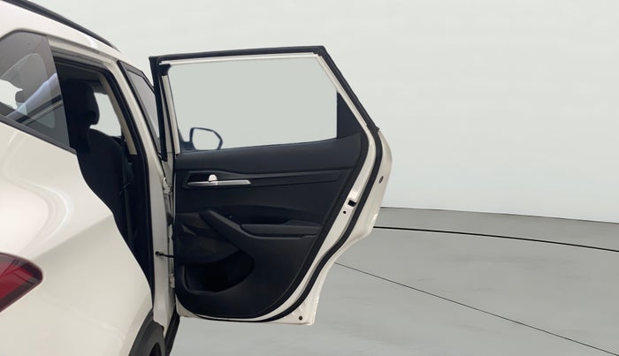 2022 KIA SELTOS HTK 1.5 PETROL, Petrol, Manual, 21,952 km, RHS Rear Door