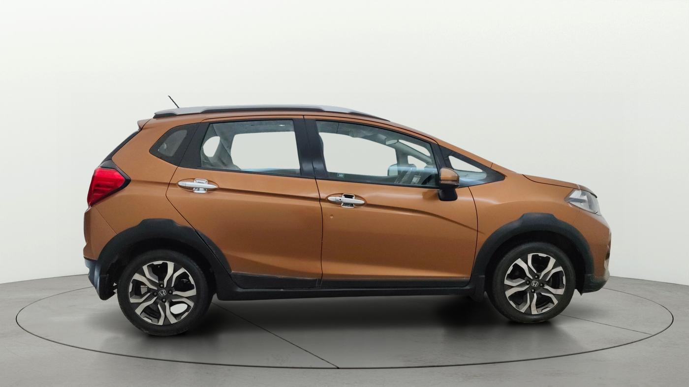2018 Honda WR-V 1.5L I-DTEC VX MT, Diesel, Manual, 66,682 km, Right Side View