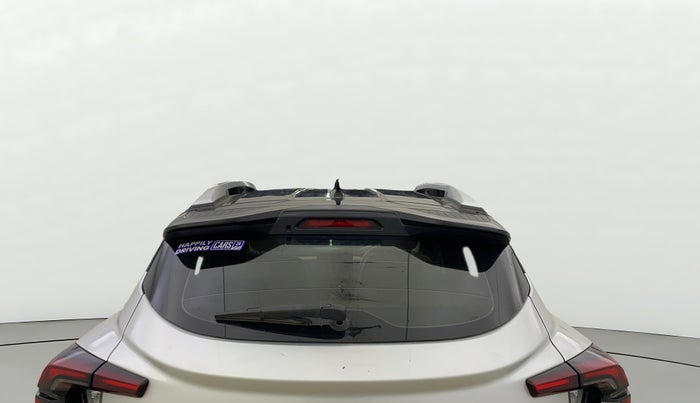 2022 Renault Kiger RXT (O) MT DUAL TONE, Petrol, Manual, 24,402 km, Rear Windshield