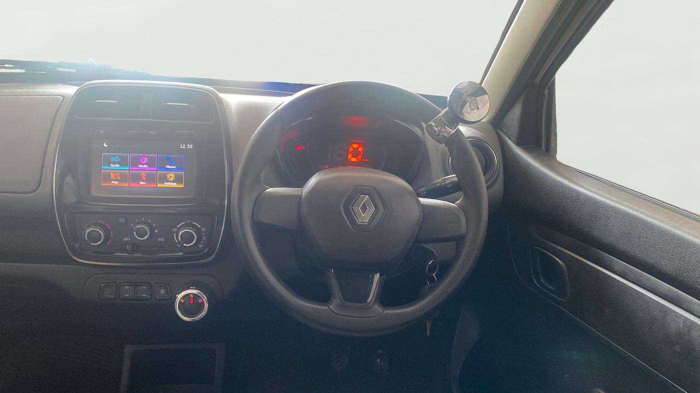 2017 Renault Kwid RXT 1.0 AMT (O), Petrol, Automatic, 74,482 km, Steering Wheel Close Up