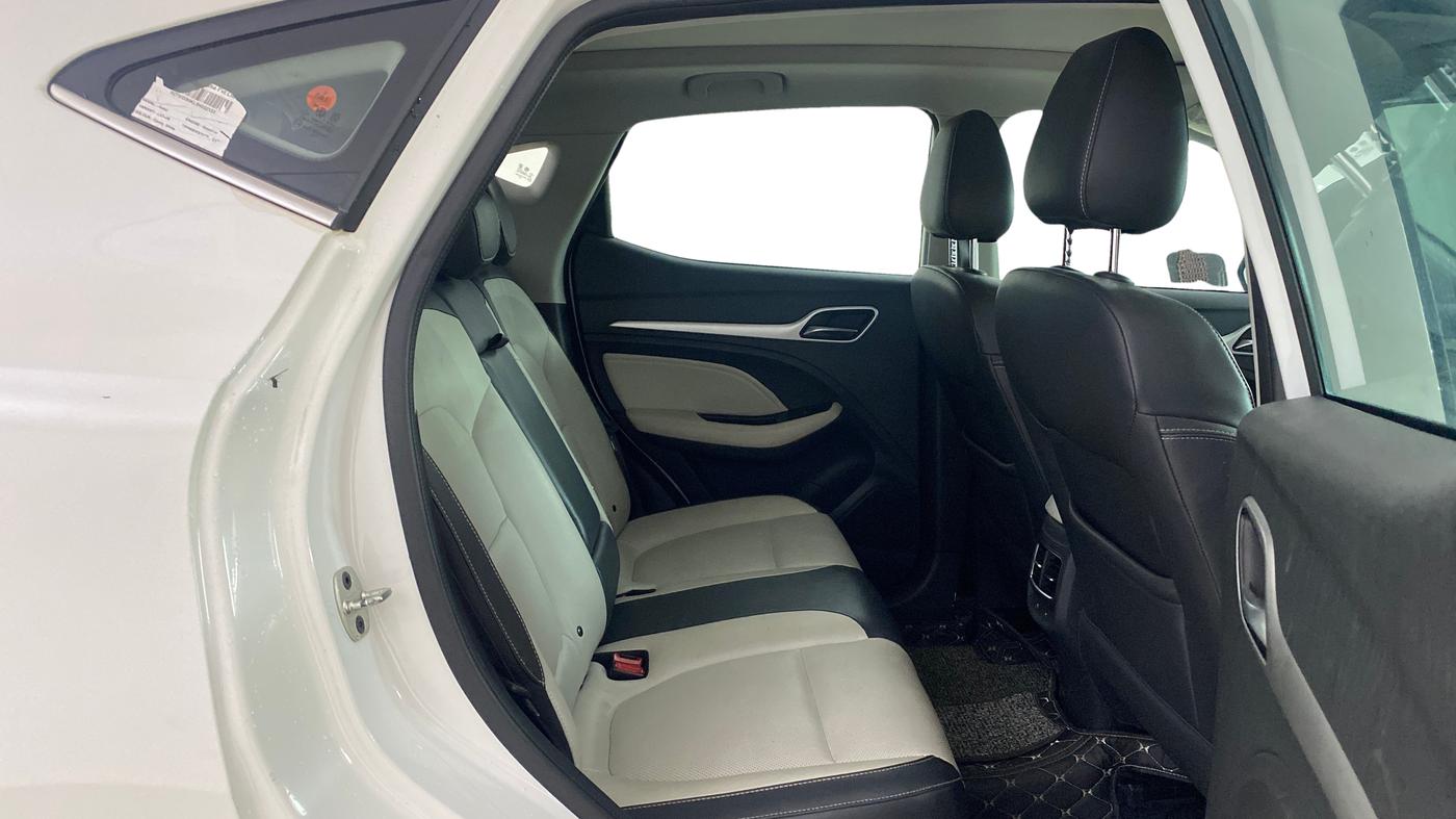 2022 MG ASTOR SHARP 1.5 CVT, Petrol, Automatic, 17,954 km, Right Side Rear Door Cabin