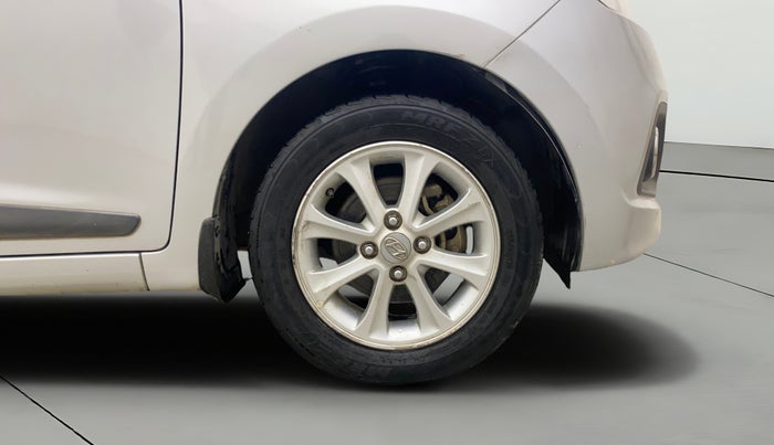 2015 Hyundai Grand i10 ASTA AT 1.2 KAPPA VTVT, Petrol, Automatic, 99,118 km, Right Front Wheel