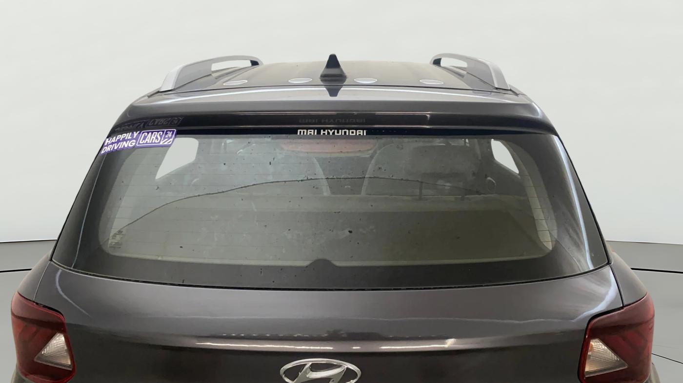 2022 Hyundai VENUE S+ 1.2, Petrol, Manual, 32,071 km, Rear Windshield