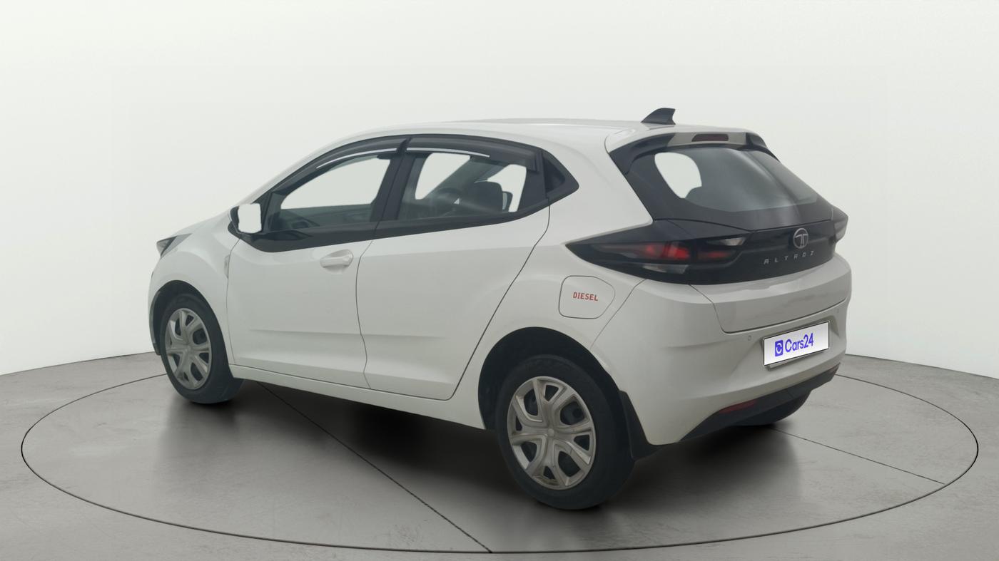 2024 Tata ALTROZ XM Plus (S) Diesel, Diesel, Manual, 45,880 km, Left Back Diagonal