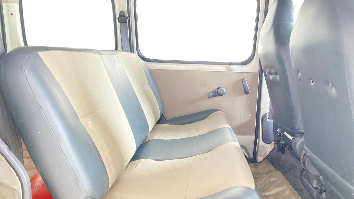 2016 Maruti Eeco 5 STR WITH A/C+HTR, CNG, Manual, 56,388 km, Right Side Rear Door Cabin