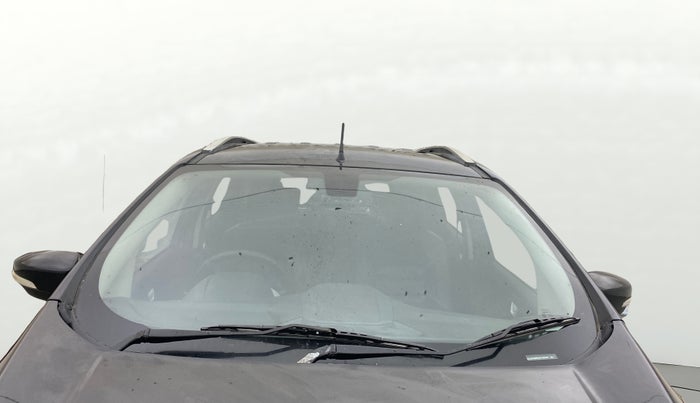 2015 Ford Ecosport TITANIUM+ 1.5L DIESEL, Diesel, Manual, 1,06,174 km, Front Windshield