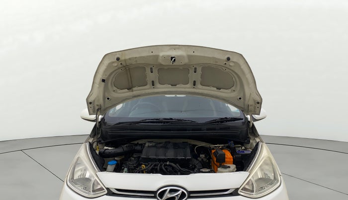 2017 Hyundai Grand i10 SPORTZ 1.2 KAPPA VTVT, CNG, Manual, 40,710 km, Open Bonet