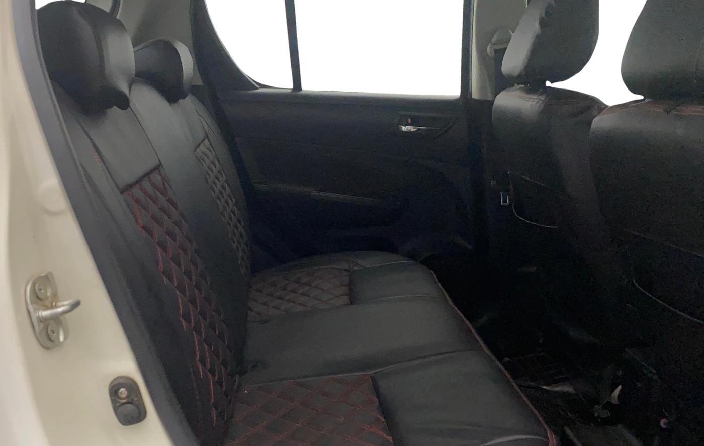 2015 Maruti Swift VDI, Diesel, Manual, 1,27,183 km, Right Side Rear Door Cabin