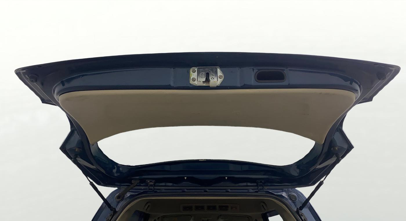 2018 Maruti Ertiga VXI, Petrol, Manual, 57,983 km, Boot Door Open