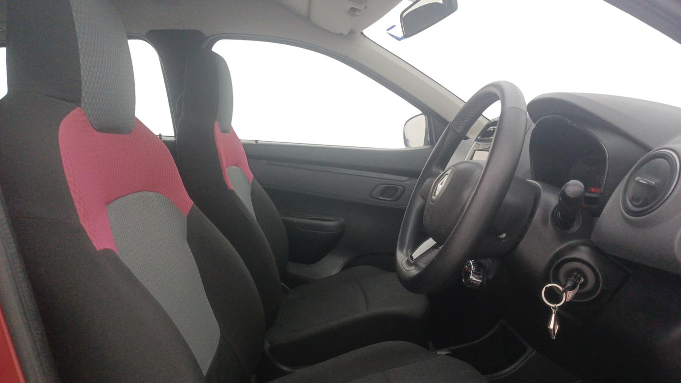 2017 Renault Kwid RXT 1.0 AMT, Petrol, Automatic, 15,755 km, Right Side Front Door Cabin