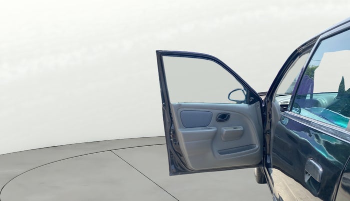 2013 Maruti Alto K10 VXI, Petrol, Manual, 43,647 km, LHS Front Door