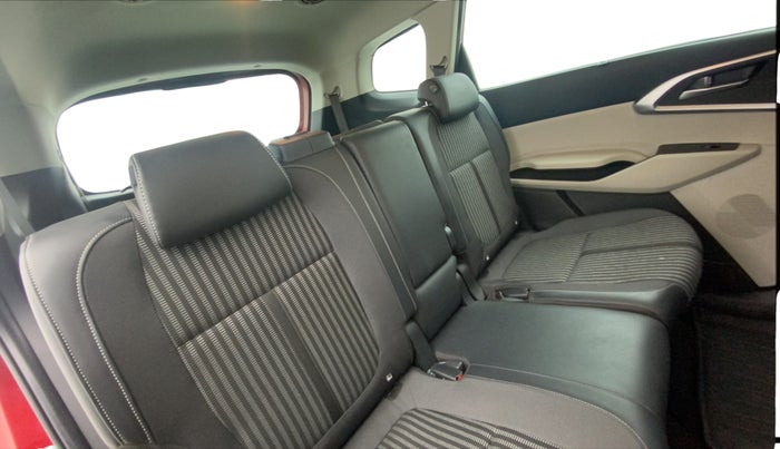 2023 KIA CARENS PRESTIGE PLUS 1.5 PETROL IMT 7 STR, Petrol, Manual, 6,537 km, Right Side Rear Door Cabin