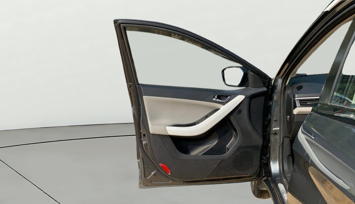 2023 Tata NEXON CREATIVE PLUS 1.2 REVOTRON 6 MT DT, Petrol, Manual, 23,710 km, LHS Front Door