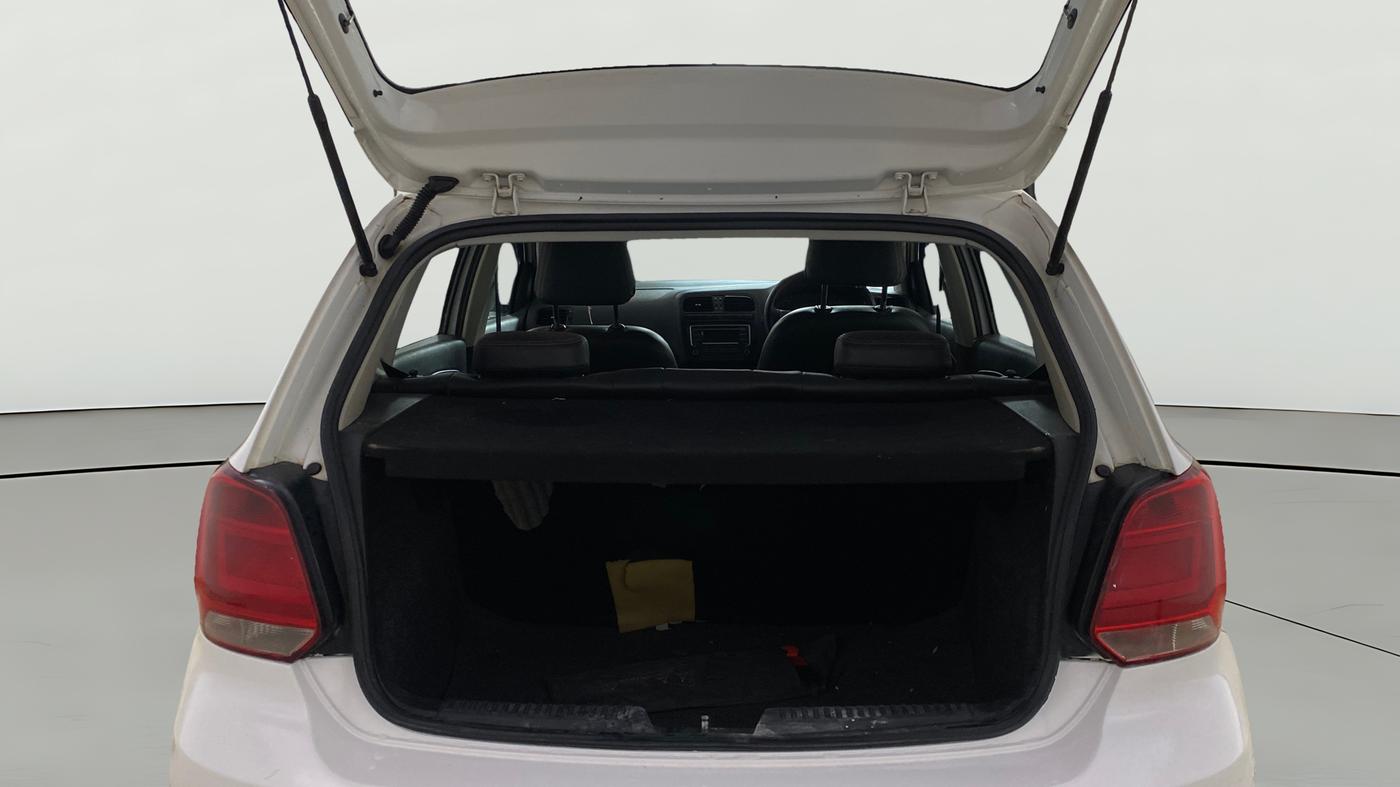 2016 Volkswagen Polo COMFORTLINE 1.2L, Petrol, Manual, 74,052 km, Boot Open Zoomed View