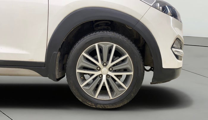 2017 Hyundai Tucson GLS 2WD AT PETROL, Petrol, Automatic, 51,413 km, Right Front Wheel