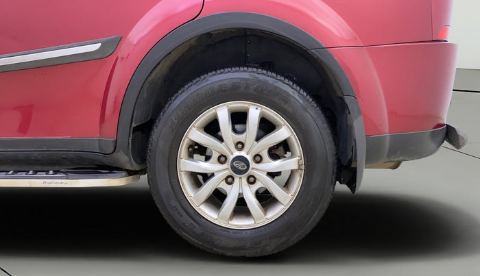 2019 Mahindra XUV500 W9 AT, Diesel, Automatic, 37,942 km, Left Rear Wheel