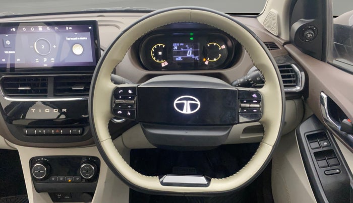 2025 Tata TIGOR XZA PLUS PETROL, Petrol, Automatic, 3,532 km, Steering Wheel Close Up