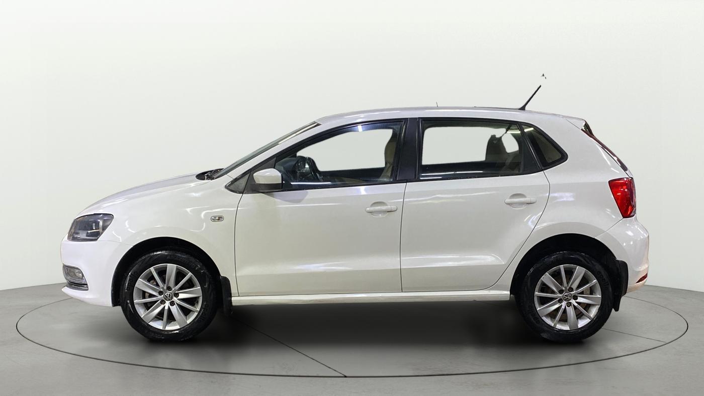 2015 Volkswagen Polo HIGHLINE1.5L, Diesel, Manual, 94,250 km, Left Side