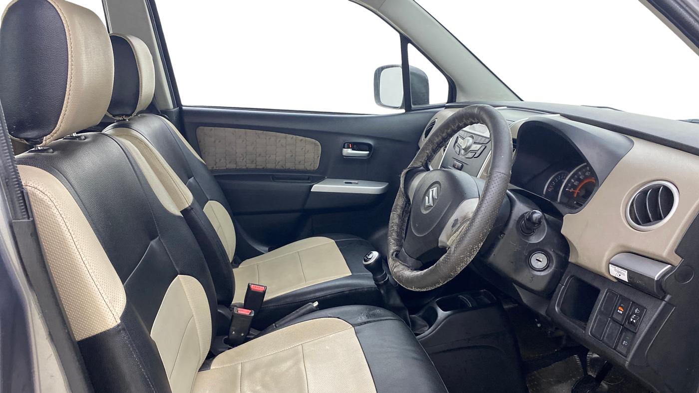 2014 Maruti Wagon R 1.0 VXI, Petrol, Manual, 68,936 km, Right Side Front Door Cabin