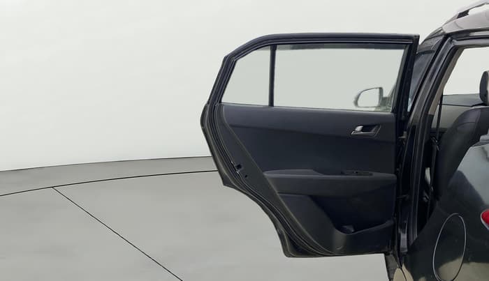 2016 Hyundai Creta SX PLUS 1.6 PETROL, Petrol, Manual, 99,701 km, LHS Rear Door