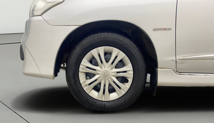 2014 Toyota Innova 2.5 GX 8 STR, Diesel, Manual, 1,07,663 km, Left Front Wheel